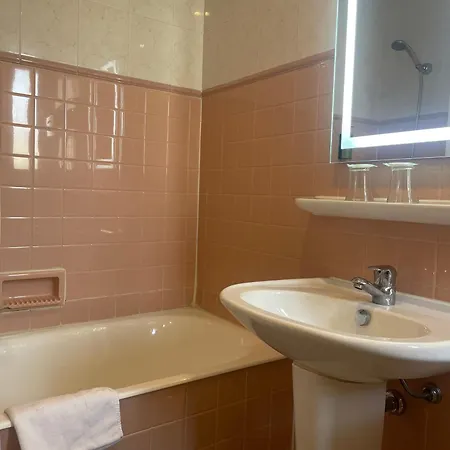 Hotel Busby Nicea